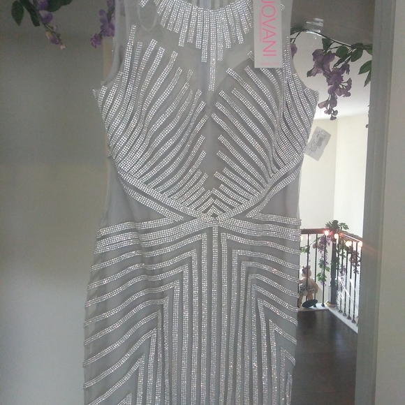 JOVANI DRESS - Picture 2 of 6